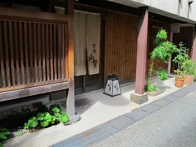 そば山背